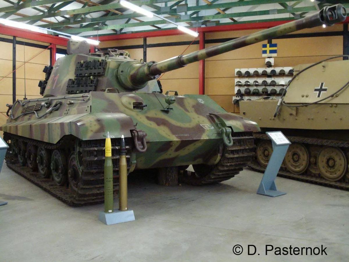 Revell - Tiger II Ausfő B (Henschel Turret)